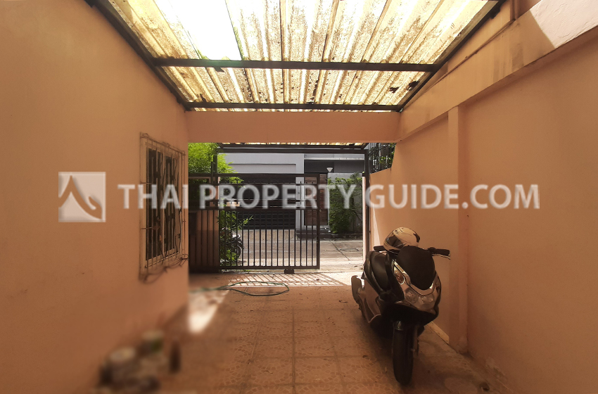 House in Sukhumvit 